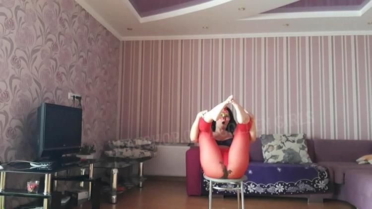 Svetlana - Tatiana shit in red leggings [2021 | FullHD] - Scatshop