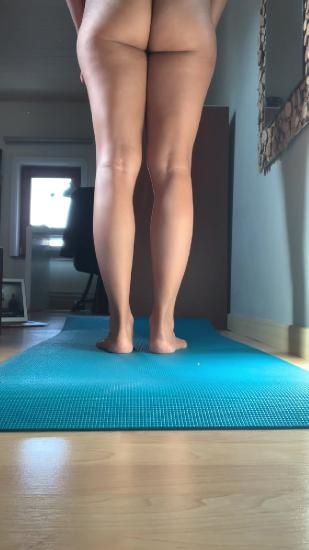 Morning yoga with kinkycat [2021 | UltraHD/2K]