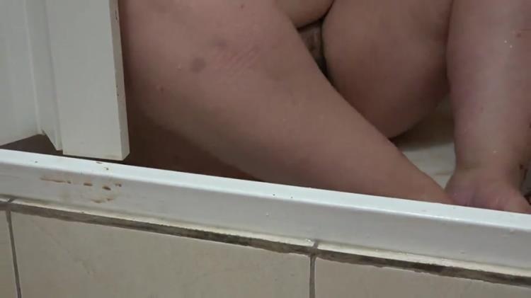 Thick Girl Shit in the Shower [2021 | FullHD]