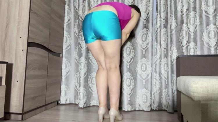 thefartbabes - Ruslana Shiny Shorts Poop [2021 | FullHD] - Scatshop