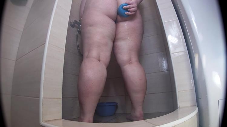margo - Fat Girl Messy Bath Enema [2021 | UltraHD/2K] - Scatshop