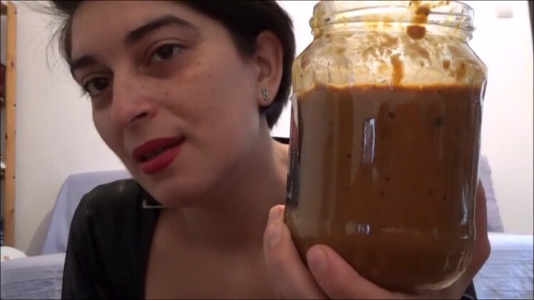 Mistress Roberta - Full jar breakfast pov [2024 | SD]