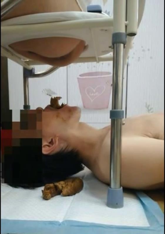 Chinese Scat Mistress Makes Big Shit on her Human Toilet P1 [2025 | SD]