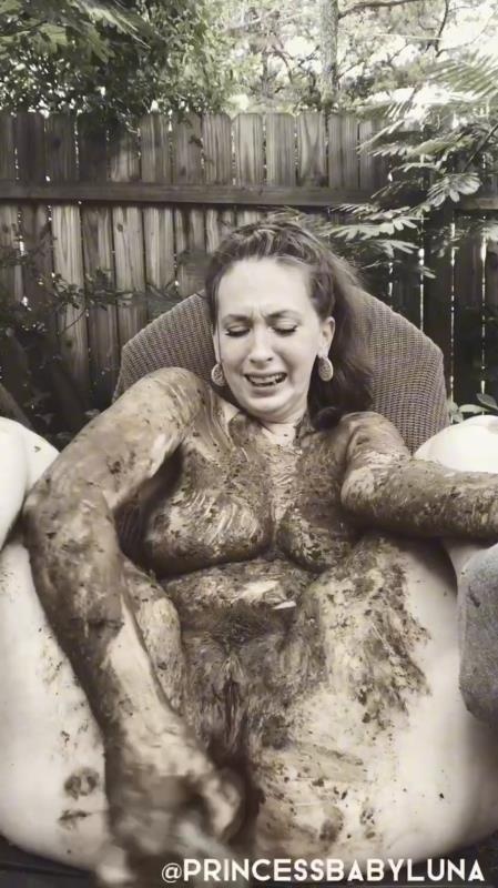 PrincessBabyLuna - First Messy Anal and Relaxing Sunday Smear [2025 | SD]