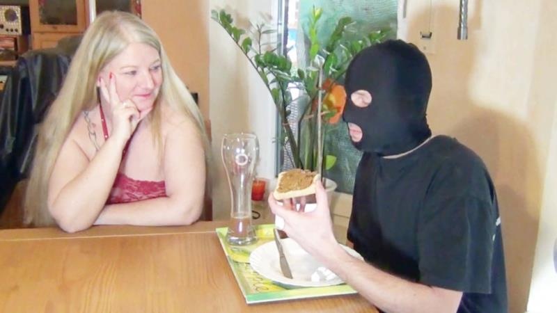 RosellaExtrem - Rosellas chocolate cream bread spread for slave [2025 | HD]