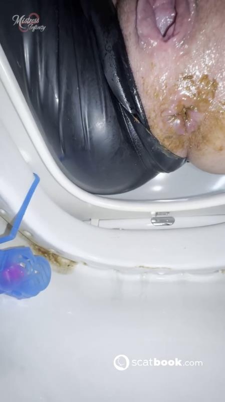 Villa Latex Hot Mistress Pooping P1 [2025 | SD]