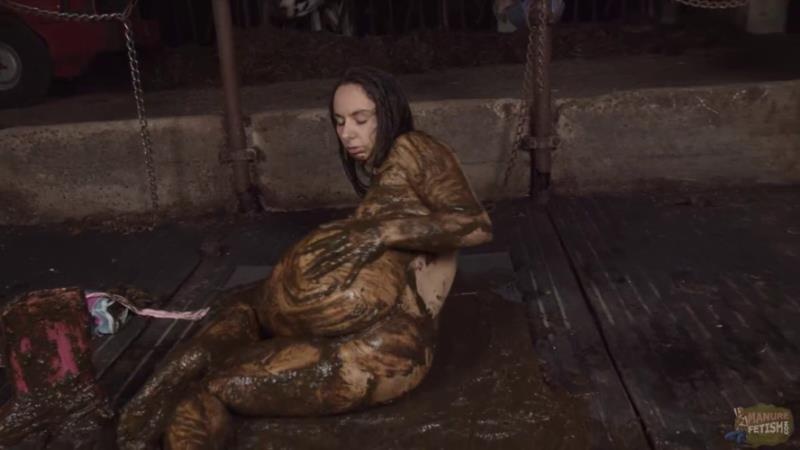 Aiyana Queen - the dung [2025 | FullHD]