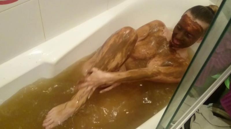 Brown Wife - Bathing in Shit Water and Smearing P2. P1 [2026 | FullHD]