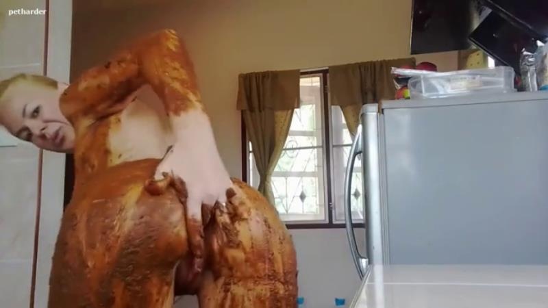 Blonde girl Anja playing with her shit [2026 | SD]