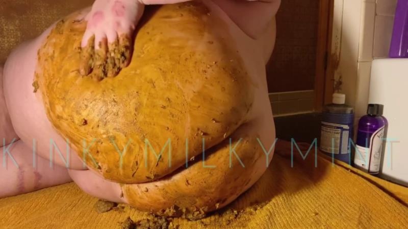 KinkyMilkyMint - Huge Ass Covered in Shit [2026 | HD]