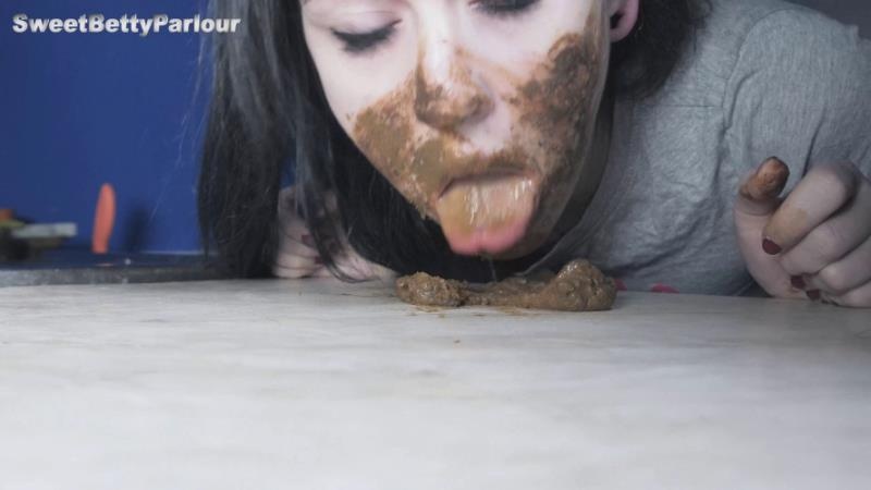 DirtyBetty - Eat my Scat from my Mouth 4K P1 [2026 | UltraHD/4K]